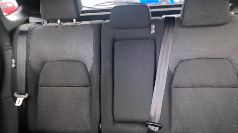 Nissan Qashqai 1.3 DiG-T MH N-Connecta 5dr Petrol Hatchback